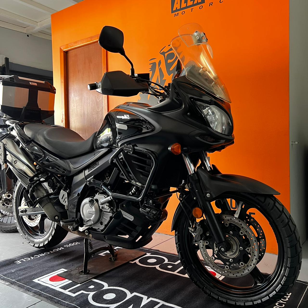 SUZUKI V-STROM 650 - imagen 1